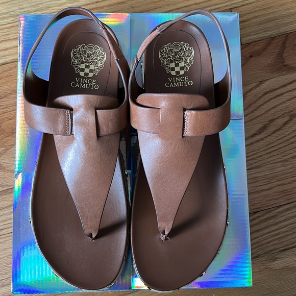 Vince Camuto Aeronta Flat Sandal Size 9 1/2 Color Warm Brick - Picture 4 of 8